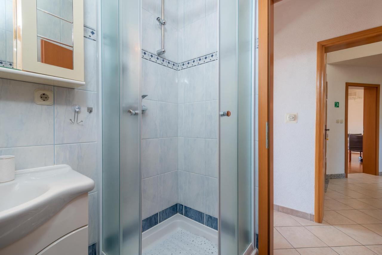 Comfortable Apartment Near The Sea 特罗吉尔 外观 照片